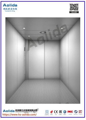 elevator cludo nwyddau bach